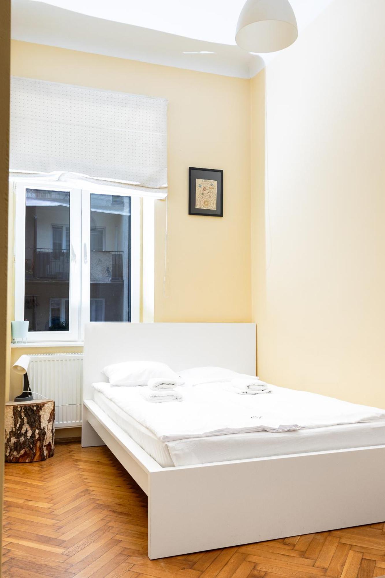 Homely 4 Bedroom - Old Town - By Upstairs Krakow